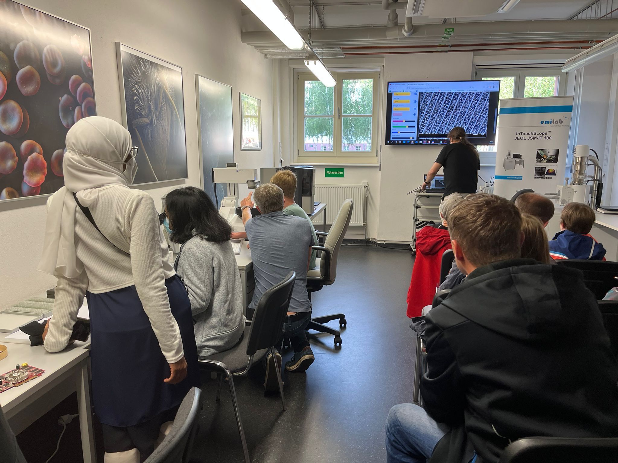 Schüler*innenlabor „Elektronenmikroskopie“ der Heinz-Bethge-Stiftung