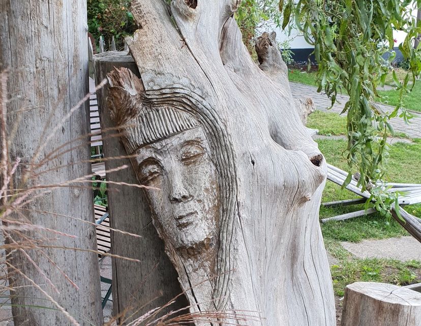 Holzskulptur